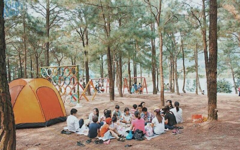 Cắm trại ở KDL sinh thái xanh Bản Rõm