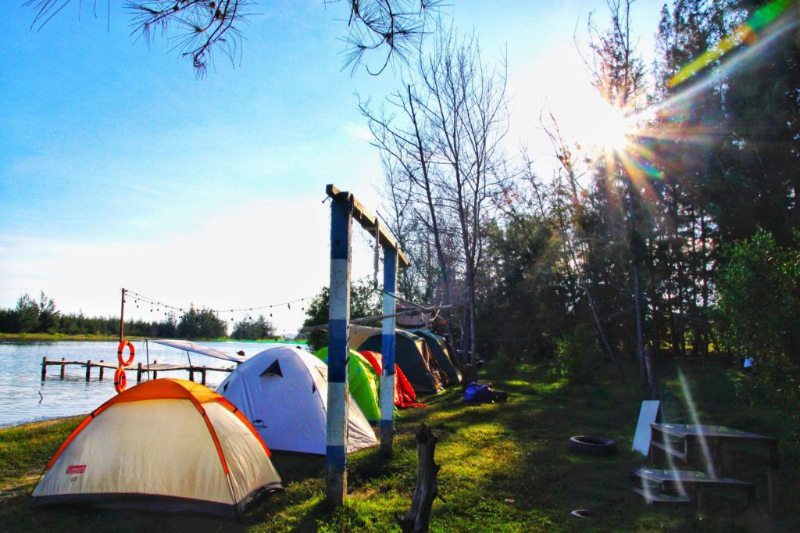 Ưu và nhược điểm khi đi cắm trại tại Hồ Cốc